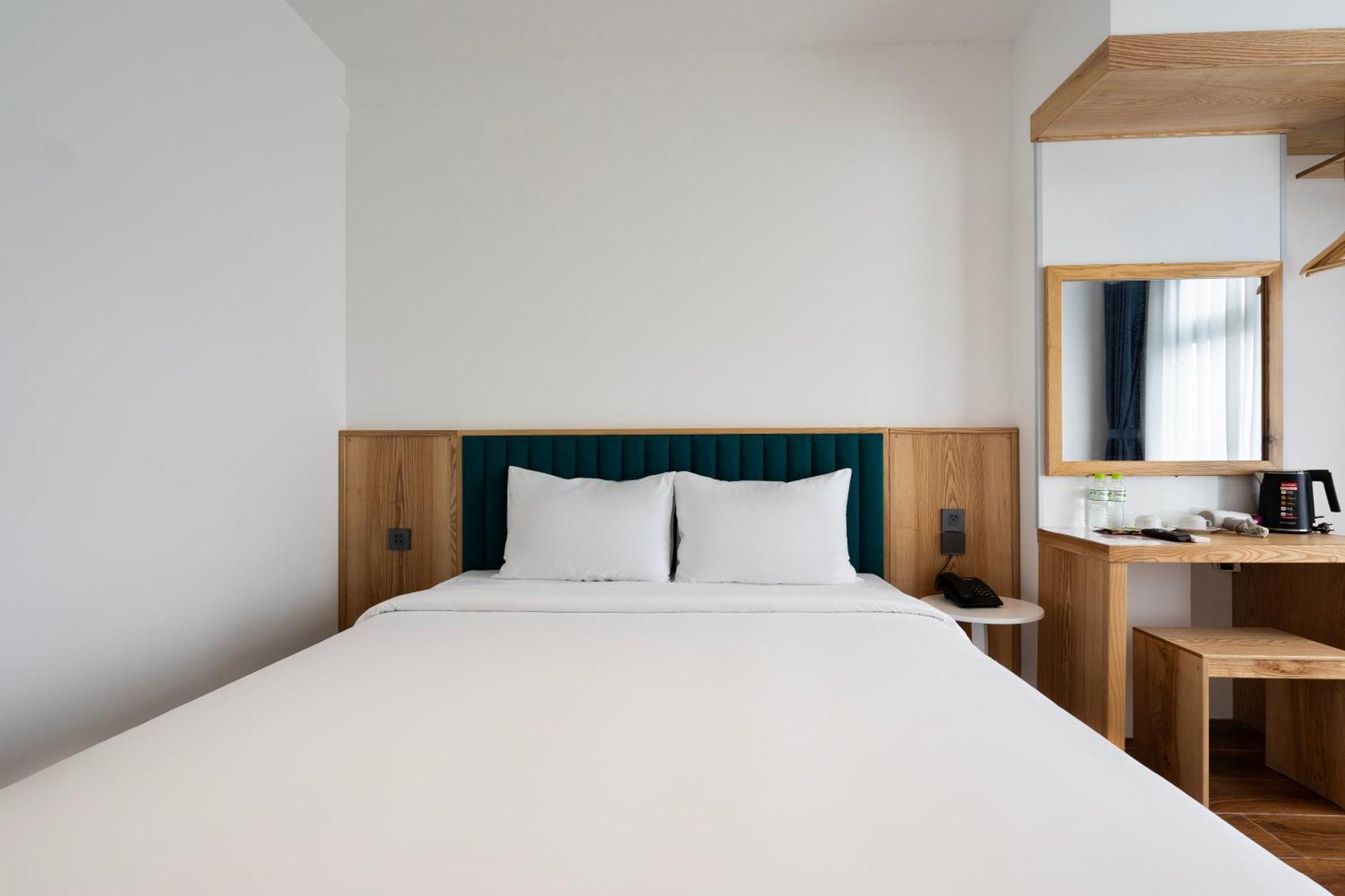 Haven Hut Riverside Hotel โฮจิมินห์ซิตี้ ภายนอก รูปภาพ